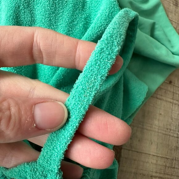 Green Terry Cloth Midi Sundress With Floral Embroidery Cami Sleeves Sleeveless - Picture 2 of 8